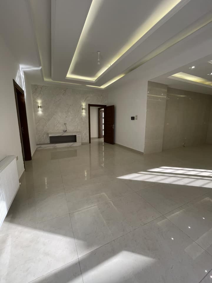 شقة فاخرة للبيع بماصفات خيالية