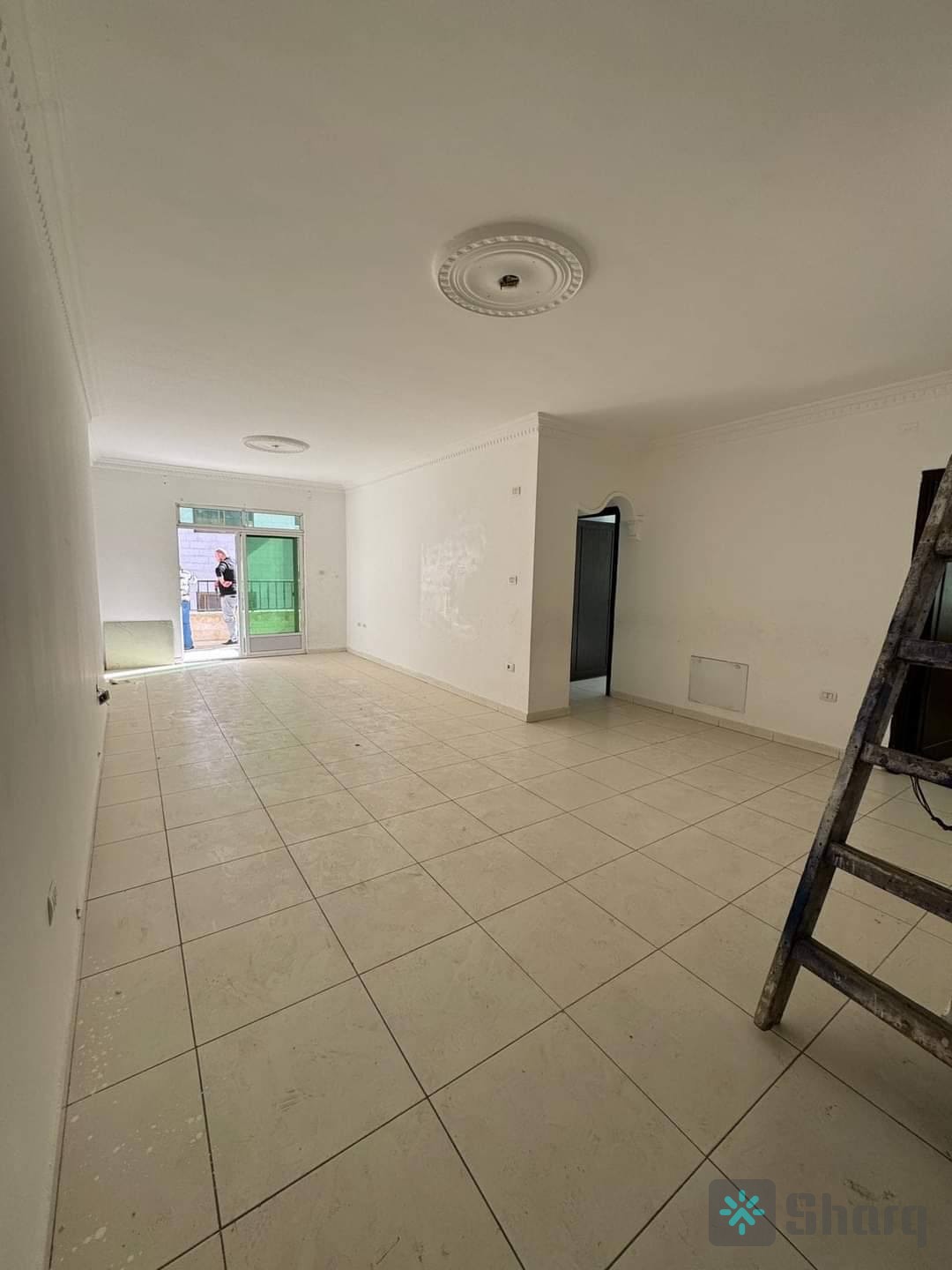 ام السماق  قرب مطعم ورد