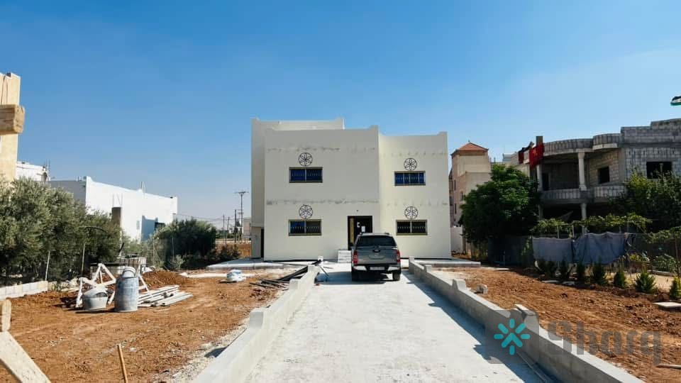 بيت جديد للبيع