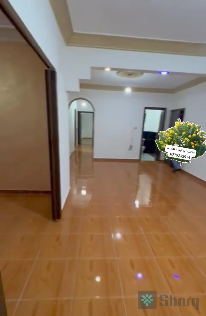 شقة للبيع في * طبربور*