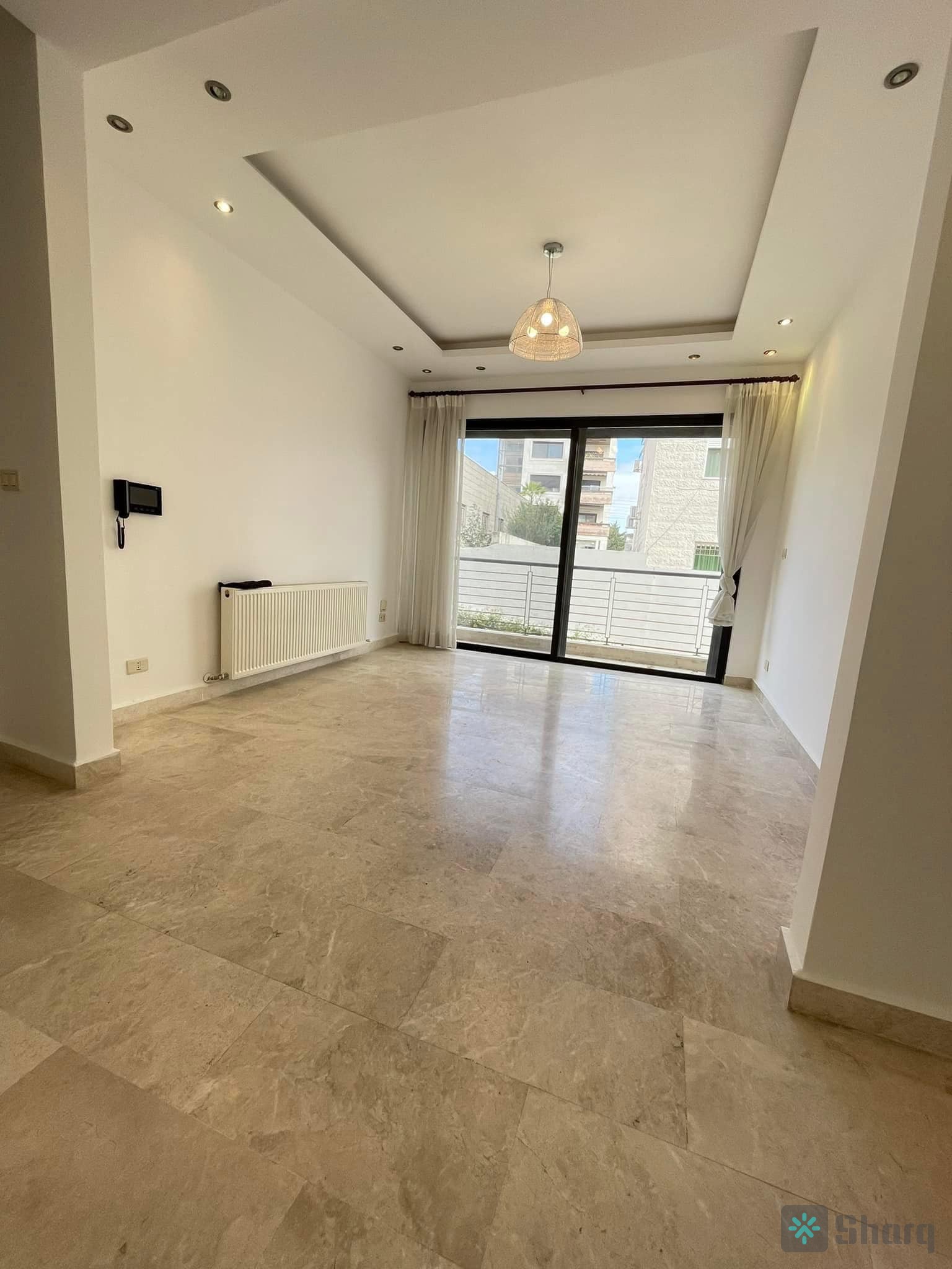 شقة مميزة للبيع في ضاحية الأمير راشد