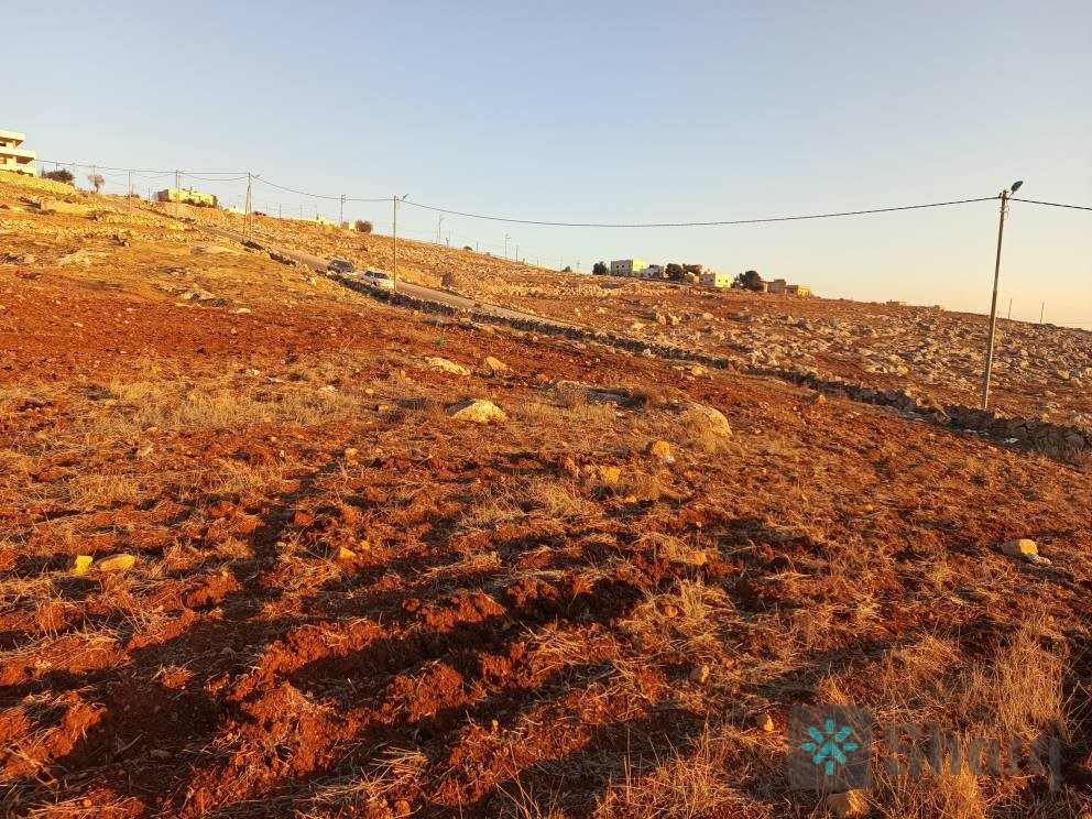 في اجمل مناطق جرش مرتفعة إطلالة بانورامية رائعة جدا