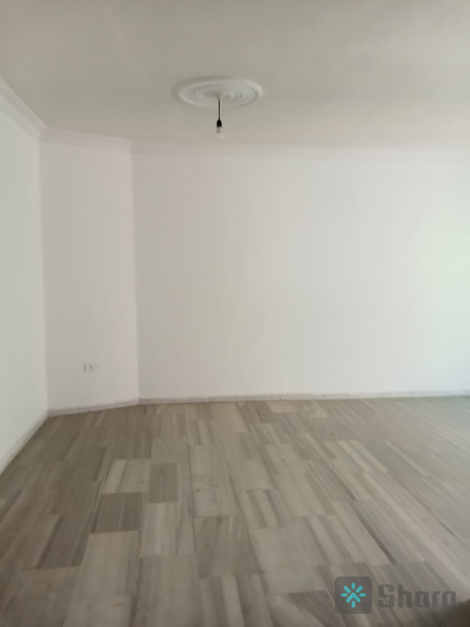 شقه طابق ثاني استثماريه وسكنية